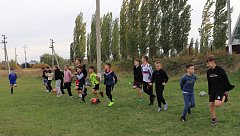 Победила дружба: в спортшколе ярко закрыли сезон уличного футбола и отметили День народного единства