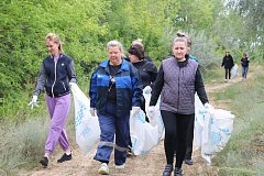На михайловском пруду состоялся субботник
