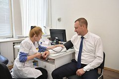 Роман Бусаргин ревакцинировался от коронавируса 