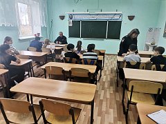 В школе п. Михайловский с учащимися проведена беседа по ПДД