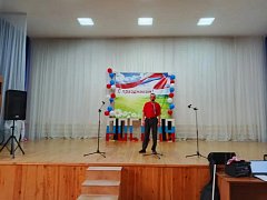 В Михайловском доме-интернате прошёл концерт ко Дню Государственного флага
