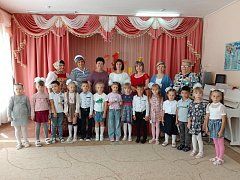 В детском саду "Сказка" МО п. Михайловский для детей подготовленной группы прошло развлечение "Отправляемся в страну знаний"