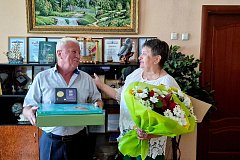 В День семьи, любви и верности, чествовали семейную пару поселка Михайловский