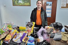 В поселке Михайловский продолжается акция по сбору гуманитарной помощи бойцам СВО