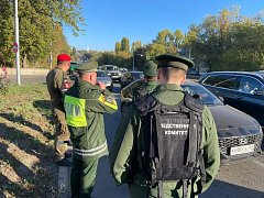 В Саратове прошел межведомственный рейд по выявлению незаконных мигрантов и бывших иностранцев, получивших гражданство РФ, но не вставших на воинский учет