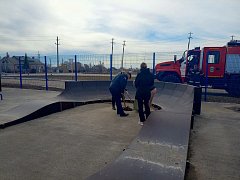 В поселке Михайловский начался месячник по санитарной очистке общественных пространств