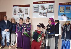 В михайловском Доме культуры прошла выставка «В единстве народов – сила России»