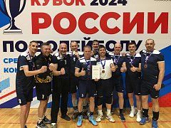 Тренер михайловской спортивной школы принял участие в соревнованиях по волейболу среди мужских команд ветеранов в г. Орел