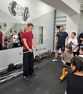 Для ребят летнего лагеря "Буратино" состоялась экскурсия в тренажерный зал и на волейбольную площадку
