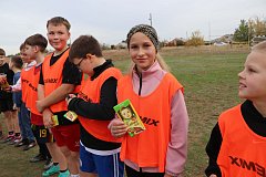 Победила дружба: в спортшколе ярко закрыли сезон уличного футбола и отметили День народного единства