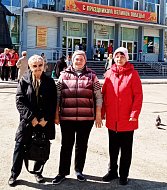 Жительница посёлка Михайловский  посетила центр народного творчества имени Л.А. Руслановой