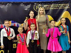 Михайловские танцоры - призеры соревнований по танцевальному спорту «Наши дети - лучшие на свете 2023»