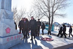 В поселке Михайловский состоялось возложение цветов к Обелиску
