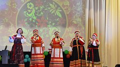 В преддверии 8 Марта в михайловском Доме культуры состоялся концерт «В честь прекрасных дам!».