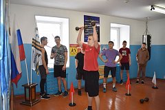 Обучающиеся отделения Пауэрлифтинг приняли участие в кроссфите, посвященном Дню защитника Отечества