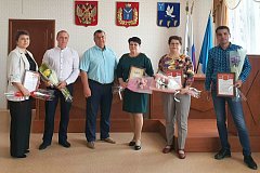 Глава МО п. Михайловский поздравил предпринимателей муниципального образования с профессиональным праздником
