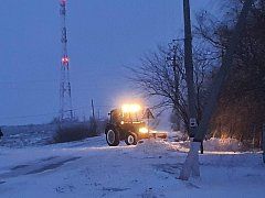 В муниципальном образовании поселок Михайловский ведется расчистка улиц от снежных завалов