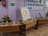 В школе поселка Михайловский организована фотовыставка ко Дню пожилого человека