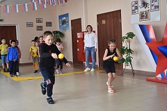 Сотрудники ДК МО п. Михайловский пригласили ребят летнего оздоровительного лагеря «Буратино» на конкурсно-игровую программу «День добрых дел!»