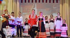 В преддверии Дня народного единства в ДК п. Михайловский прошел праздничный концерт "Одной мы связаны судьбой"