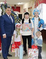 В МО п. Михайловский принял активное участие во Всероссийской благотворительной акции «Елка желаний»