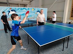 Состоялся новогодний турнир по теннису в бассейне "Дельфин"