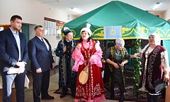 В михайловском Доме культуры прошла выставка «В единстве народов – сила России»