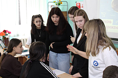 Волонтеры «Экотехнопарка «Михайловский» провели урок для михайловских ребят "Защита экологии"