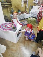 В детском саду п. Михайловский инсценировали народные сказки