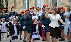 Двери нашей школы вновь распахнулись, чтобы дать старт новому учебному году!   