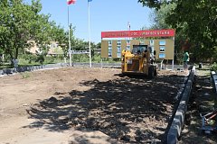 Благоустройство территории у Доски Почёта в посёлке Михайловский