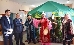 В михайловском Доме культуры прошла выставка «В единстве народов – сила России»