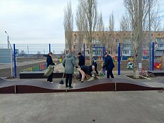 В поселке Михайловский начался месячник по санитарной очистке общественных пространств