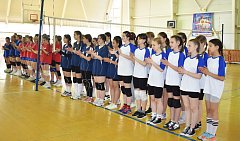 Михайловская команда девушек приняла участие в соревнованиях, посвященных 100-летию волейбола
