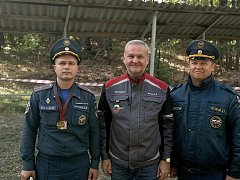 Сотрудники пожарно-спасательной части приняли участие в соревнованиях по кроссфиту