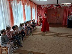 В детском саду "Сказка" МО п. Михайловский для детей подготовленной группы прошло развлечение "Отправляемся в страну знаний"