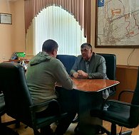 Глава муниципального образования встретился с Антоном Сергеевичем С., приехавшим в отпуск из зоны СВО