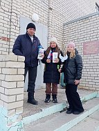 Волонтёры михайловской школы провели акцию, приуроченную ко Дню воссоединения Крыма с Россией