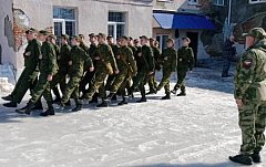 Михайловские ребята проходят  военную подготовку в Балаково